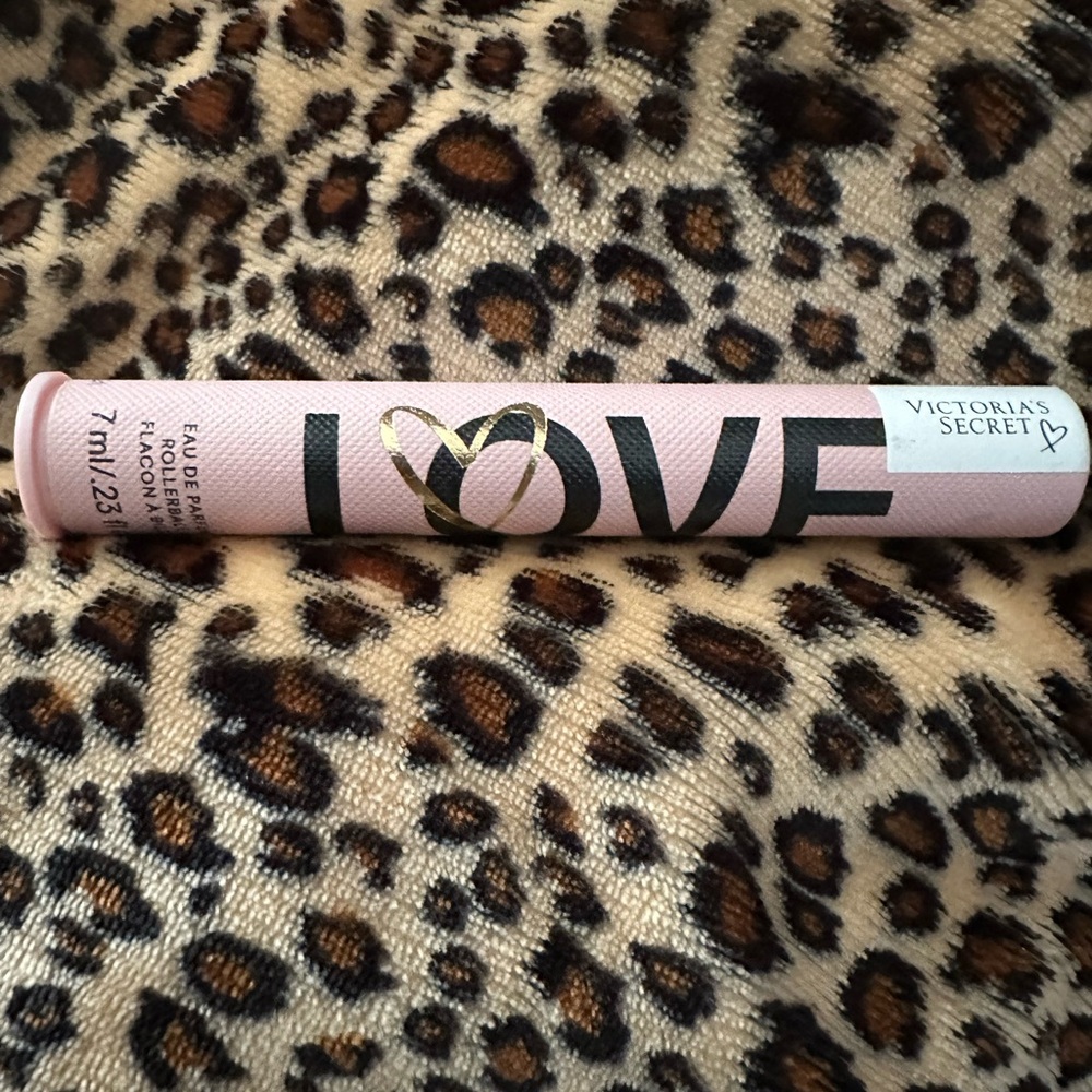 Victoria’s Secret LOVE Eau de Parfum Rollerball